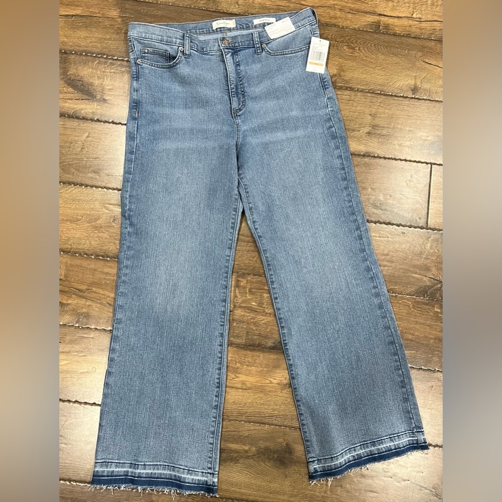 Jessica Simpson Mid Rise bootcut Soft Sculp Stretch Bootcut Jeans Size 16/33 NWT - Picture 2 of 5